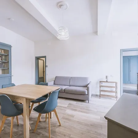 Bhr - Dell'anfiteatro Apartment *